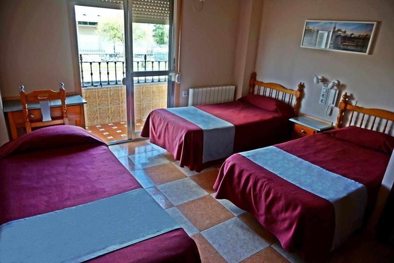 Hostal Alamare เซบีญา ภายนอก รูปภาพ