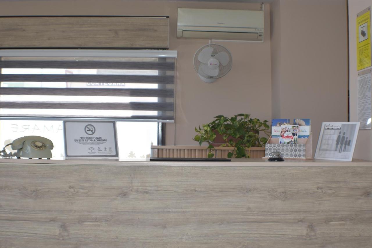 Hostal Alamare เซบีญา ภายนอก รูปภาพ