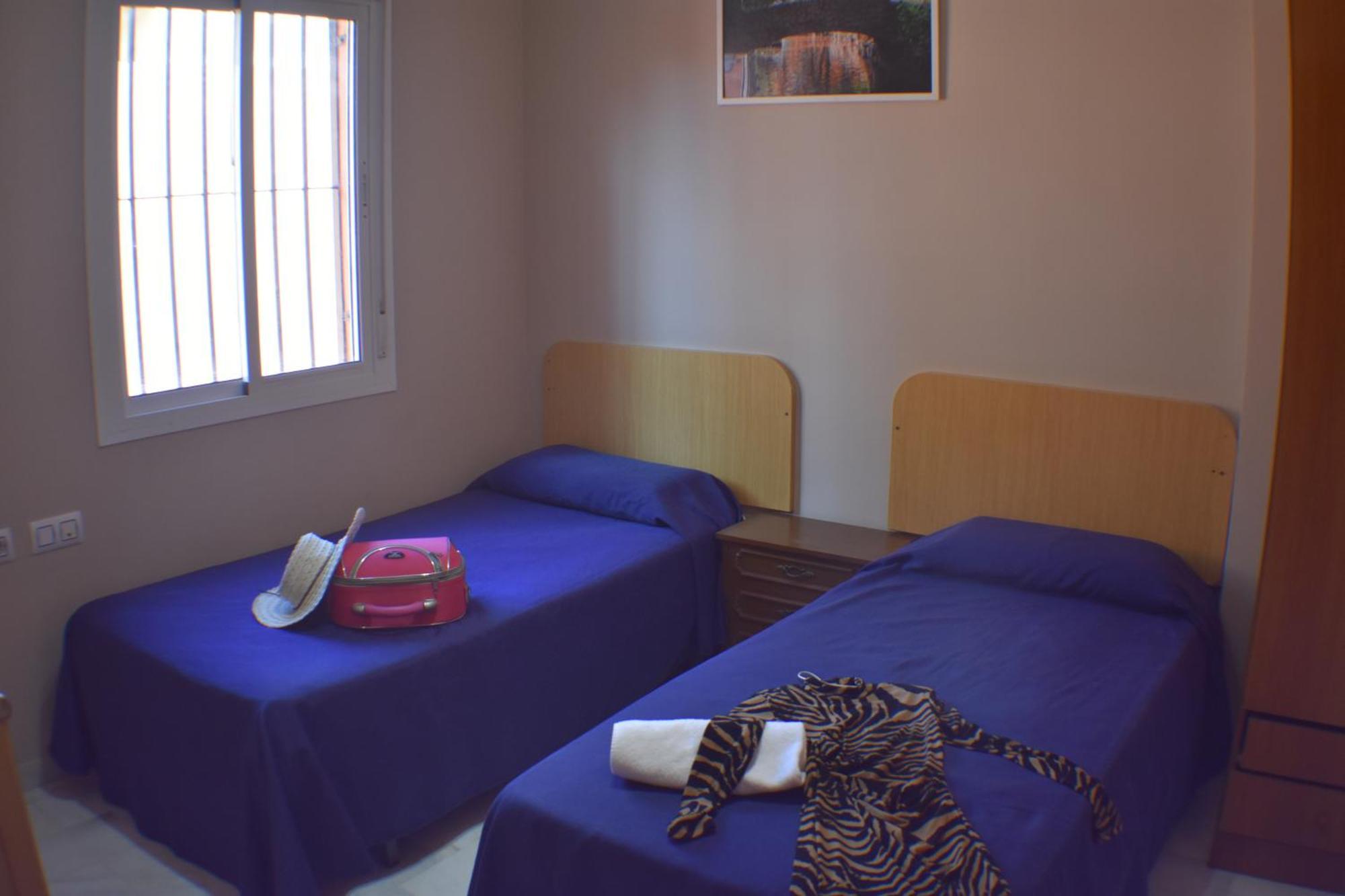 Hostal Alamare เซบีญา ภายนอก รูปภาพ